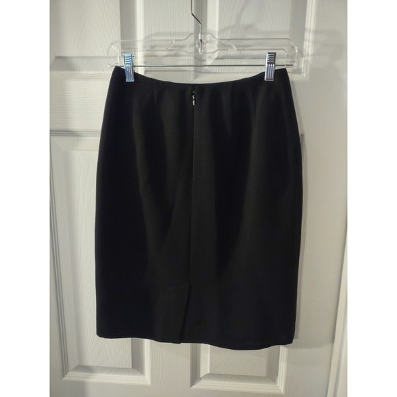 Larry Levine Skirt Petite Size 4P Black Straight - Picture 3 of 7